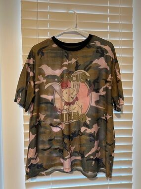 Circus Dumbo Graphic Camo Tee - Pink & Olive